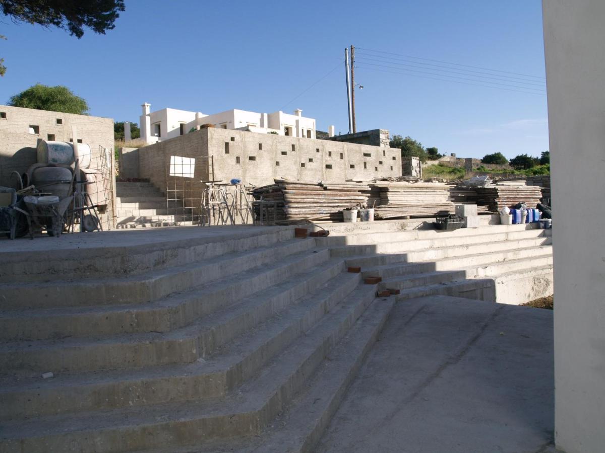Paros-Memories-Neubau-Villen, Sportpool Aspro Chorio Exterior photo