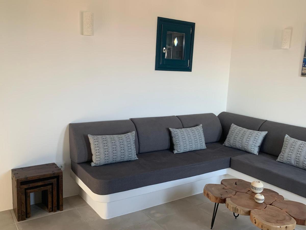 Paros-Memories-Neubau-Villen, Sportpool Aspro Chorio Exterior photo